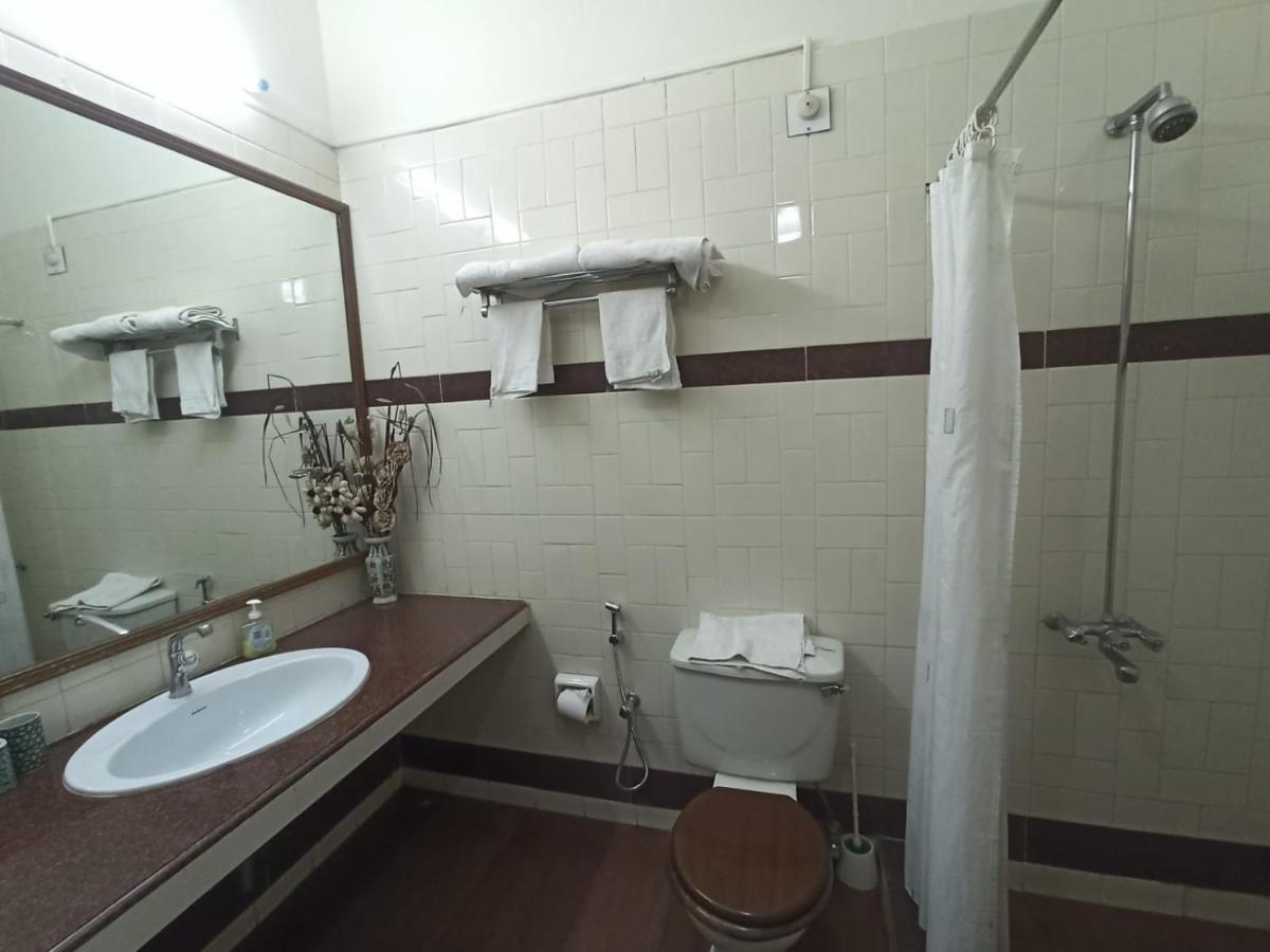 Luisa By The Sea Suites & Sea Front Rooms Mobor Extérieur photo