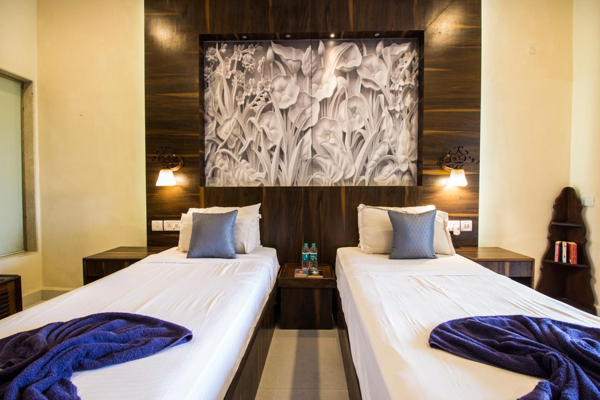 Luisa By The Sea Suites & Sea Front Rooms Mobor Extérieur photo