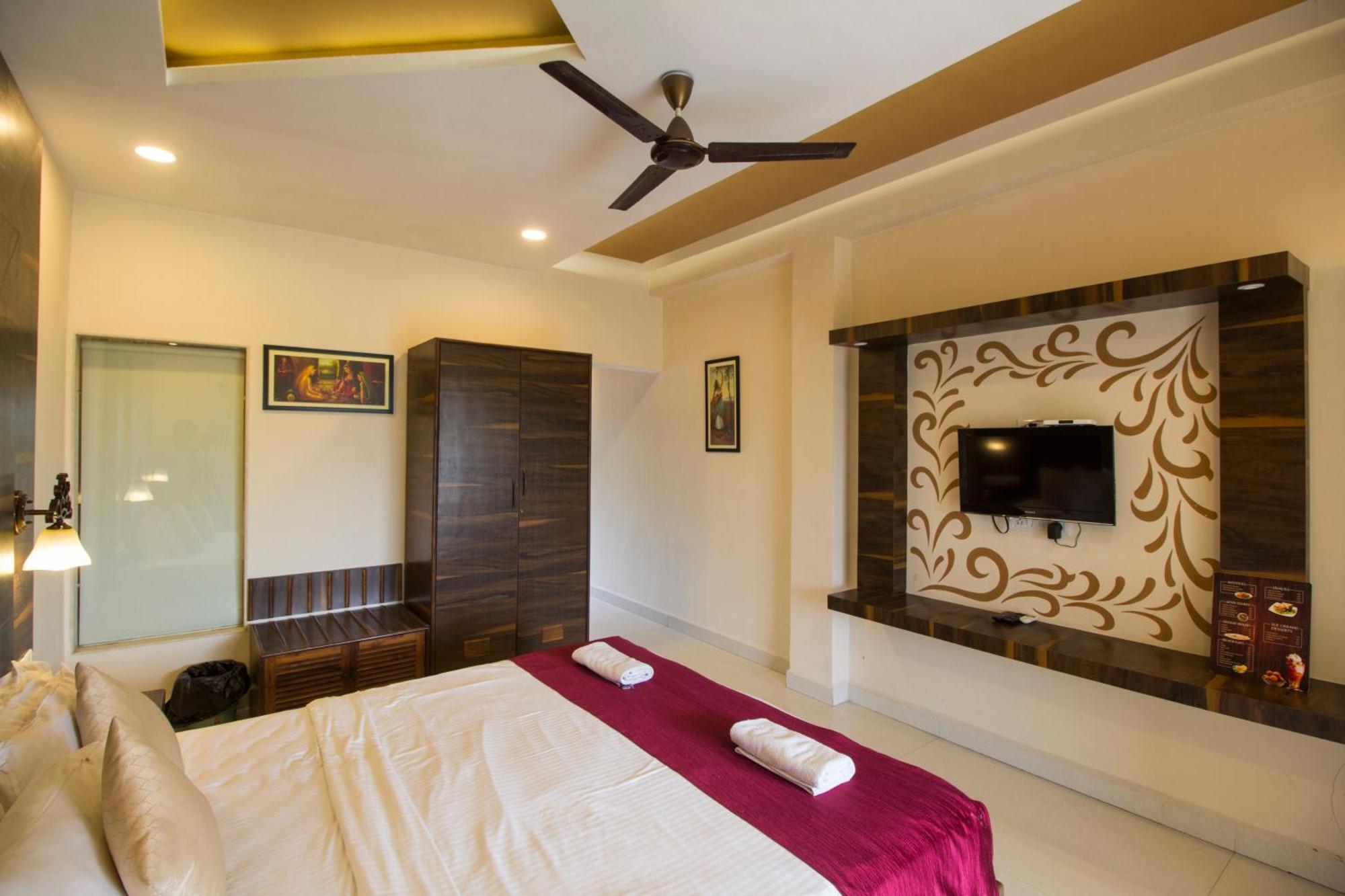 Luisa By The Sea Suites & Sea Front Rooms Mobor Extérieur photo