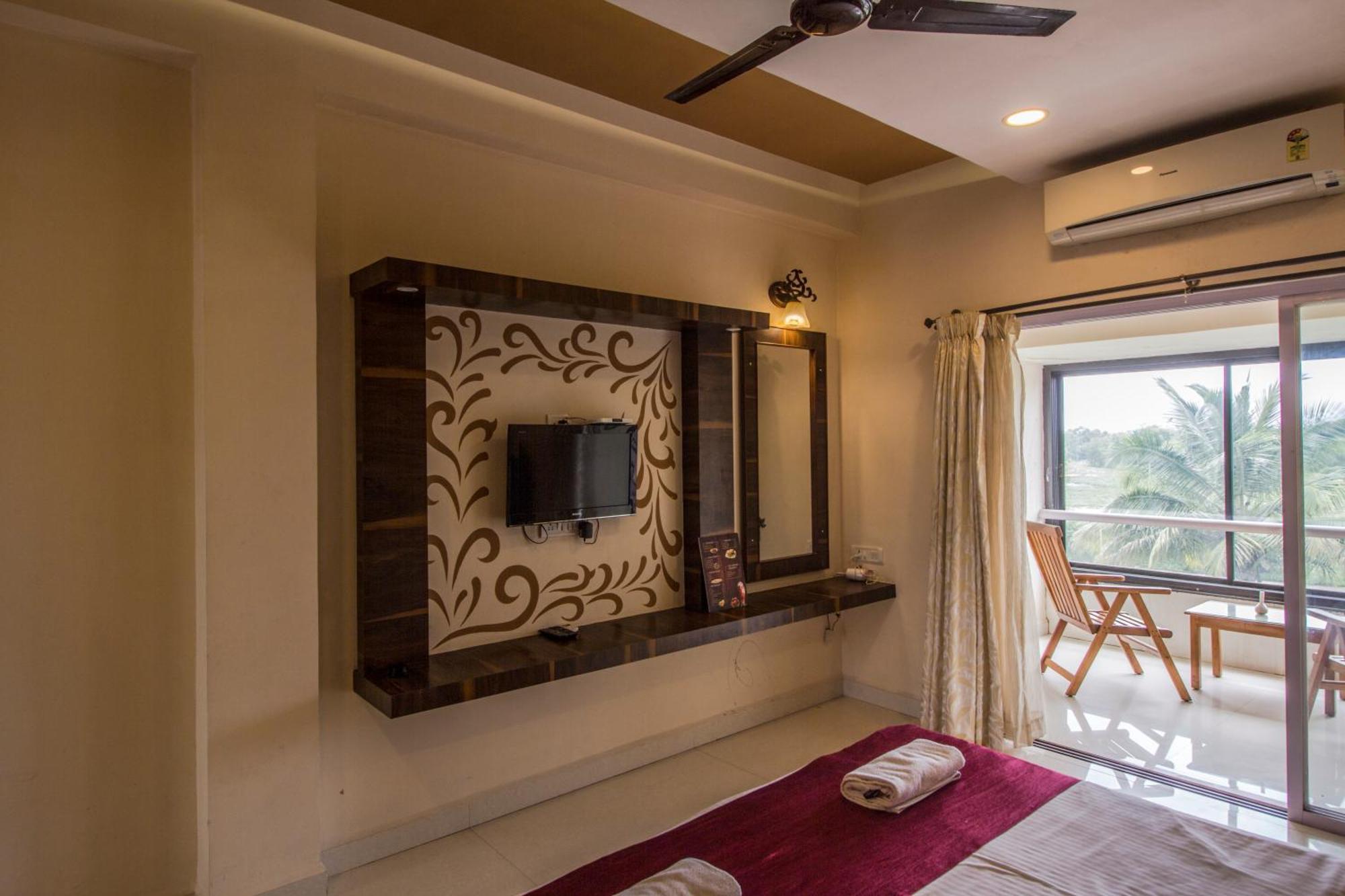 Luisa By The Sea Suites & Sea Front Rooms Mobor Extérieur photo