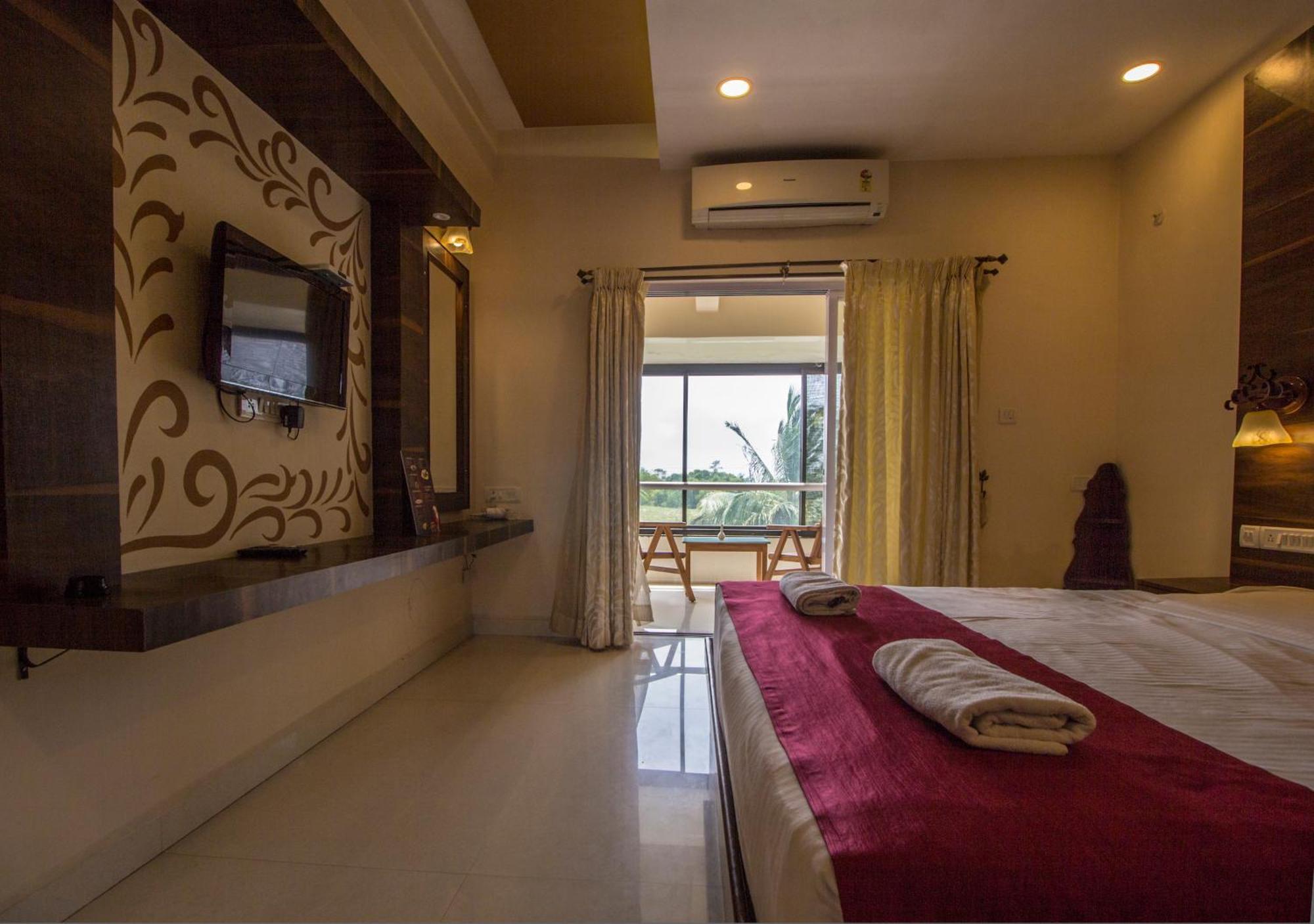 Luisa By The Sea Suites & Sea Front Rooms Mobor Extérieur photo