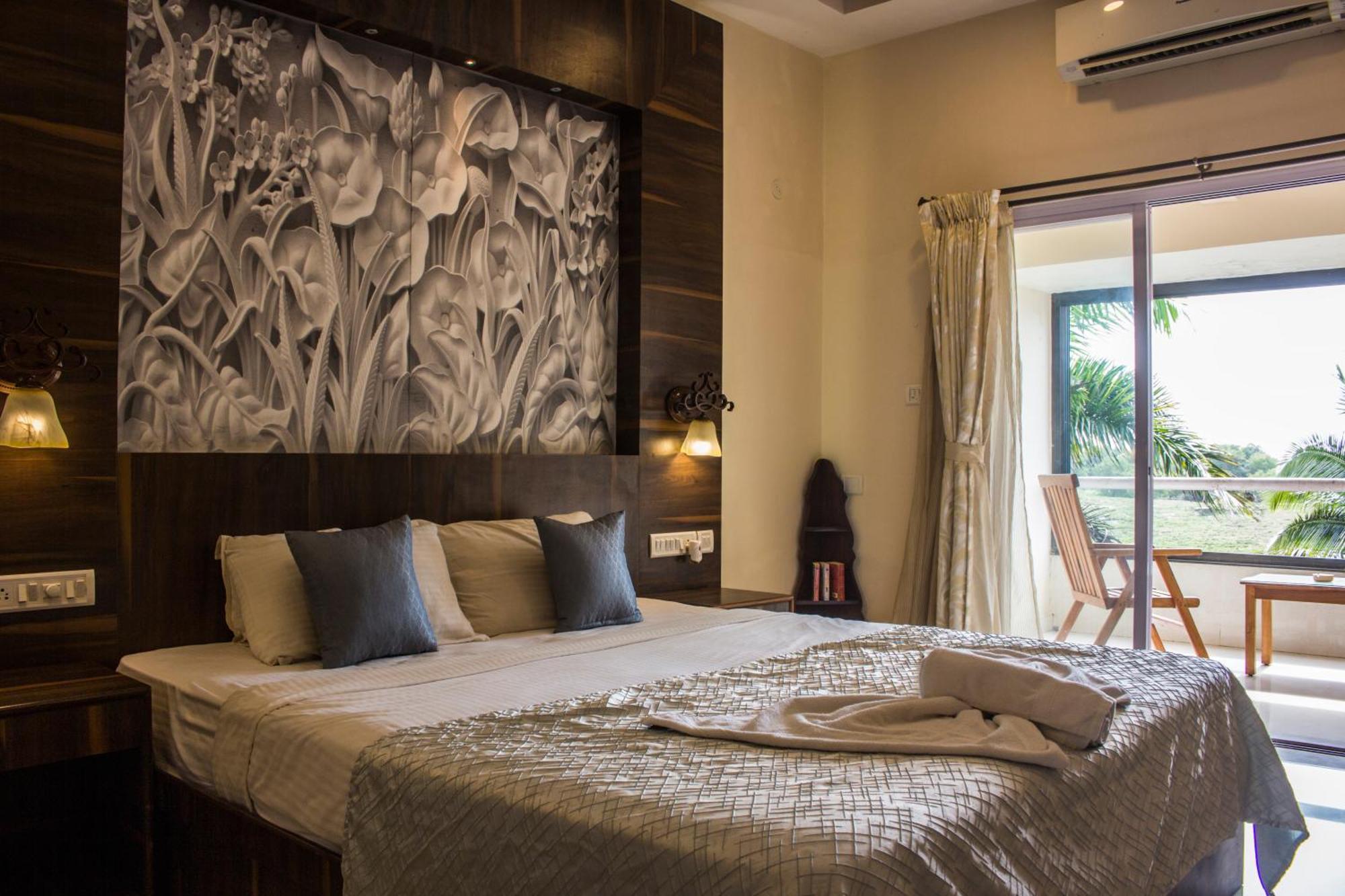 Luisa By The Sea Suites & Sea Front Rooms Mobor Extérieur photo