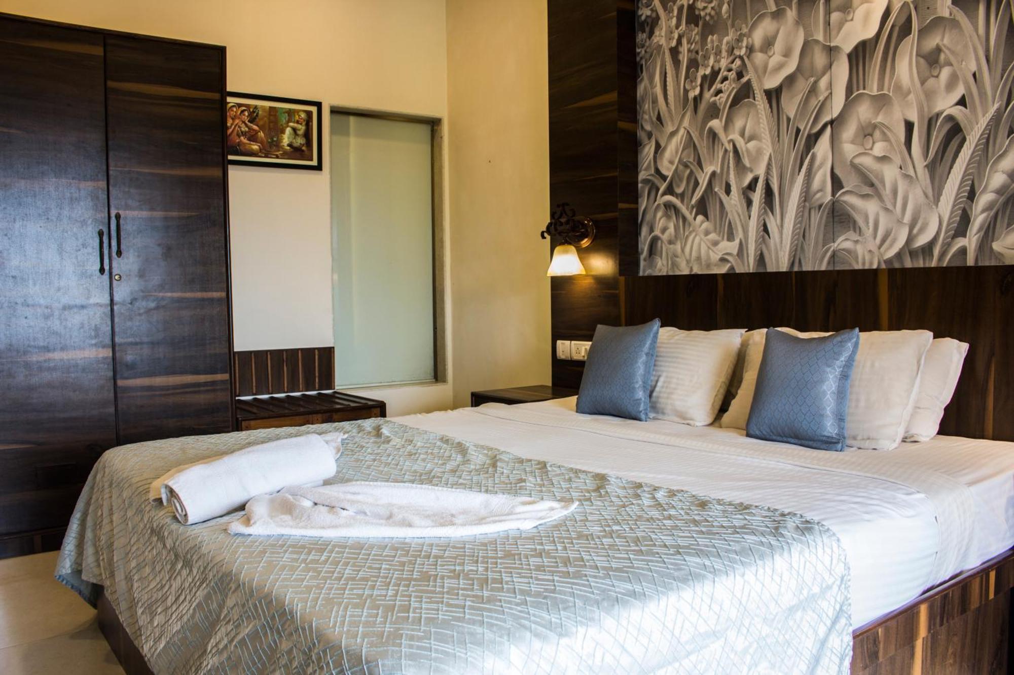 Luisa By The Sea Suites & Sea Front Rooms Mobor Extérieur photo